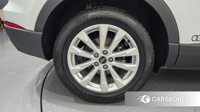 Audi Q3 (F3) id 4201901 из Кореи 25