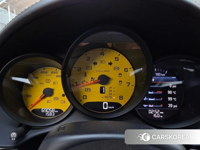 Porsche 718 Boxster 2022 Желтый из Кореи, фото 6