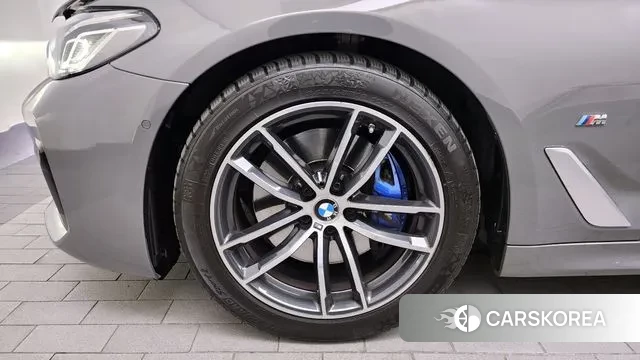 BMW 5 Series (G30) id 3438212 из Кореи 15