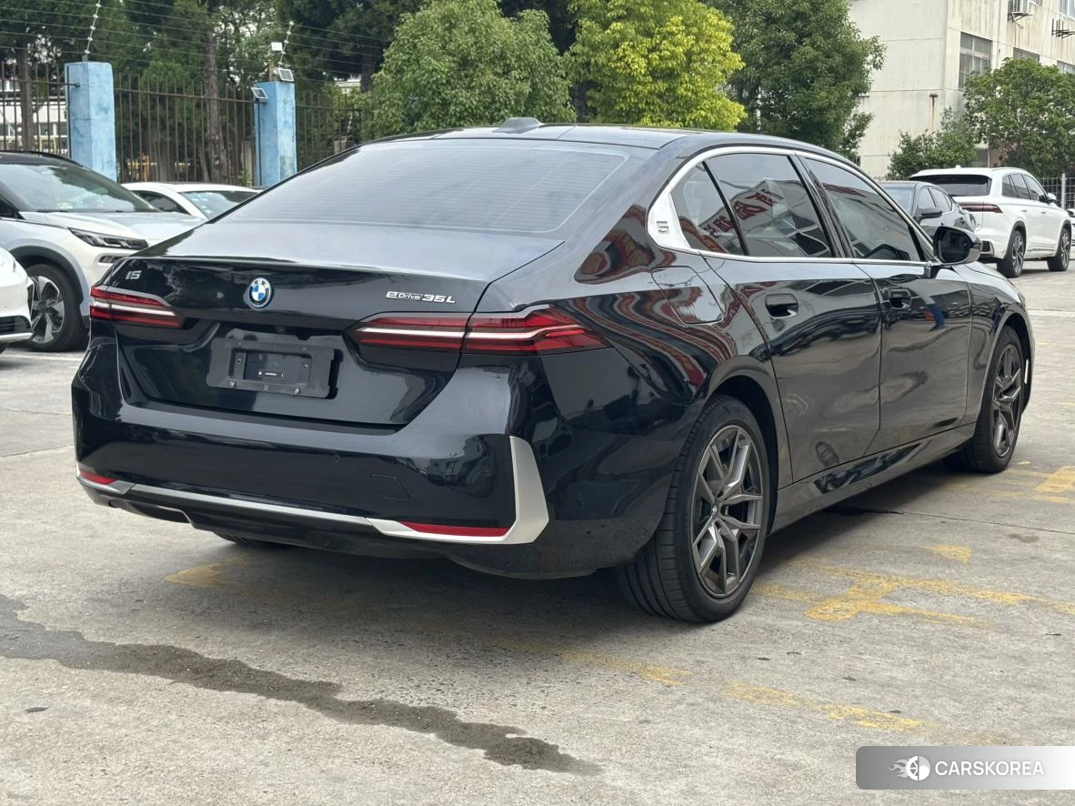 BMW i5 id 4419221 из Китая 9