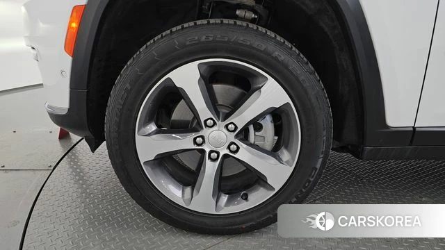 Jeep Grand Cherokee (WL) id 3817781 из Кореи 15