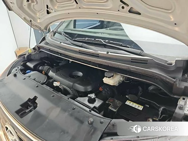 Hyundai The New Grand Starex id 4285838 из Кореи 13