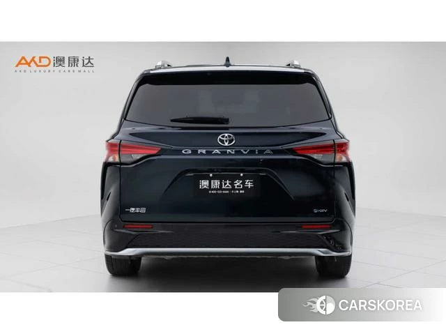 Toyota Grevia 2024 Синий из Китая, фото 6