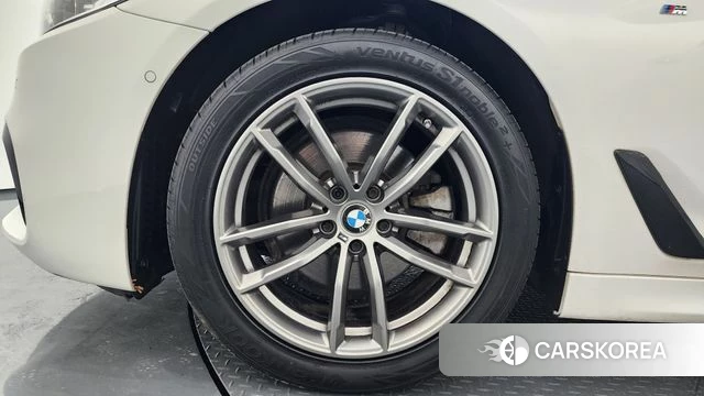 BMW 5 Series (G30) id 3814535 из Кореи 15