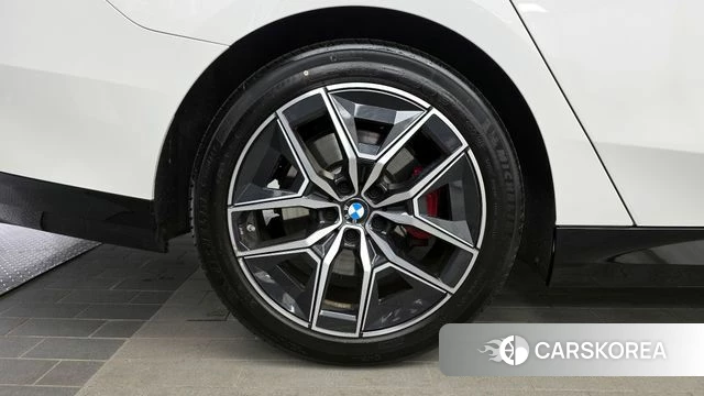 BMW 5 Series (G60) id 4017314 из Кореи 15