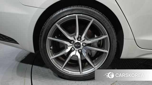 Genesis The New G70 id 4778179 из Кореи 15
