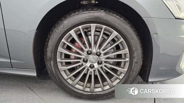 Audi A6 (C8) id 3028501 из Кореи 15