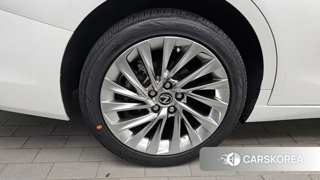 Lexus ES300h 7th generation id 3241534 из Кореи 15