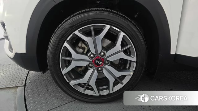 Kia Seltos id 4496464 из Кореи 25
