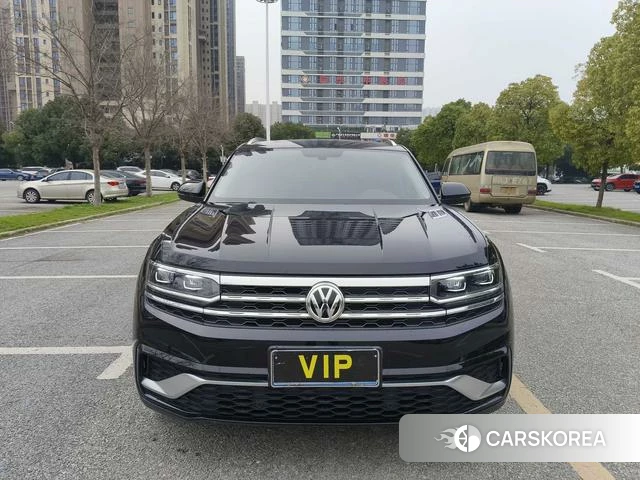 Volkswagen Tourang 2021 Черный из Китая, фото 6