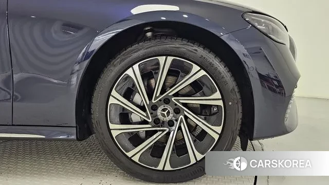 Mercedes-Benz E-Class W214 id 2888952 из Кореи 15