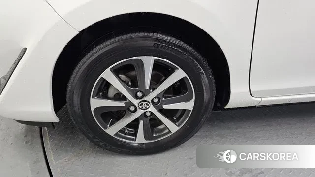 Toyota Prius C id 3034222 из Кореи 15