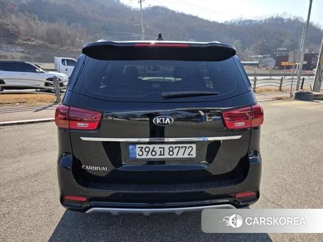 Kia The New Carnival id 3703089 из Кореи 15