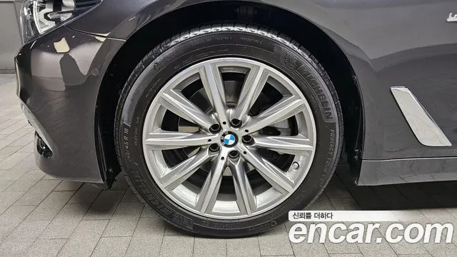 BMW 5 Series (G30) id 2711418 из Кореи 15