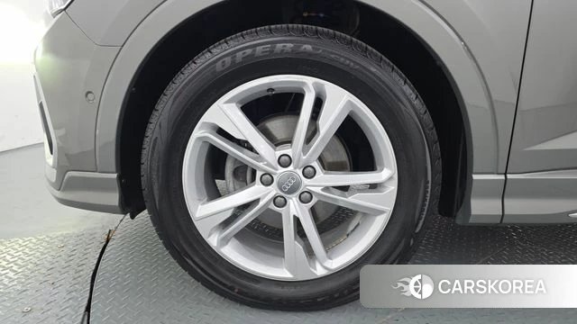 Audi Q3 (F3) id 4464621 из Кореи 25
