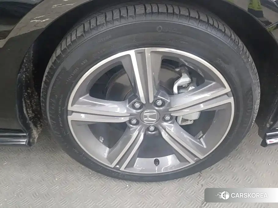 Honda Accord id 4553903 из Китая 11