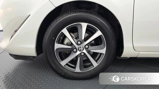 Toyota Prius C id 4482764 из Кореи 26
