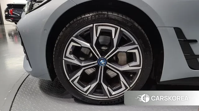 BMW i4 id 3488031 из Кореи 15