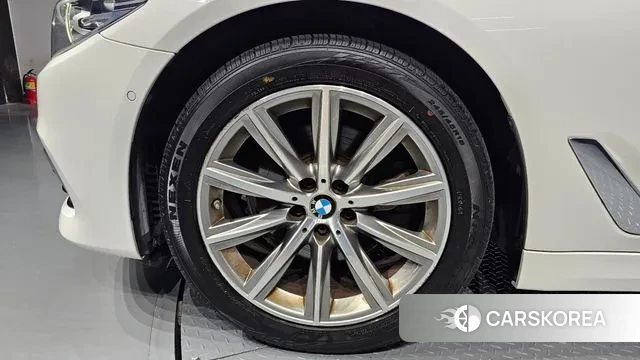 BMW 5 Series (G30) id 3101959 из Кореи 15