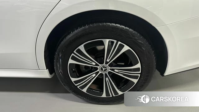 Mercedes-Benz E-Class W214 id 4649534 из Кореи 15