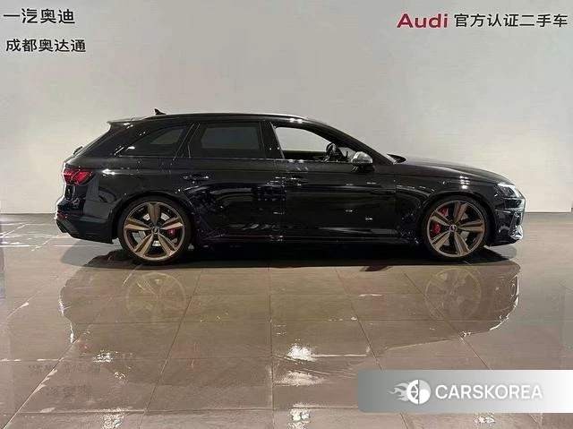 Audi RS 4 2023 Черный из Китая, фото 6