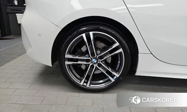 BMW 1 Series (F40) id 4935912 из Кореи 28