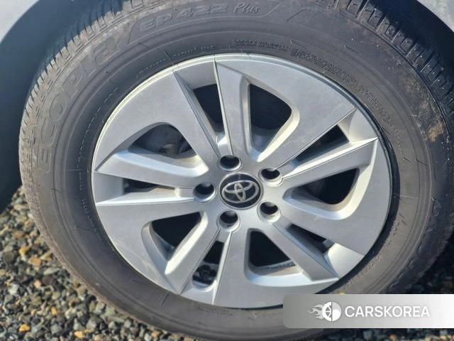 Toyota Prius 4th Generation 2018 Серебряный из Кореи, фото 5