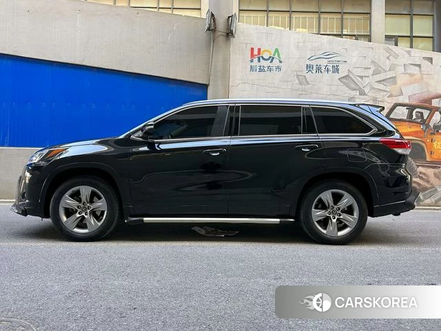 Toyota Highlander id 4255734 из Китая 10