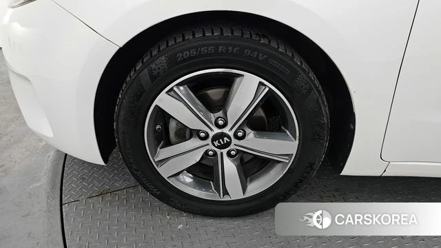 Kia The New K3 id 3917495 из Кореи 15