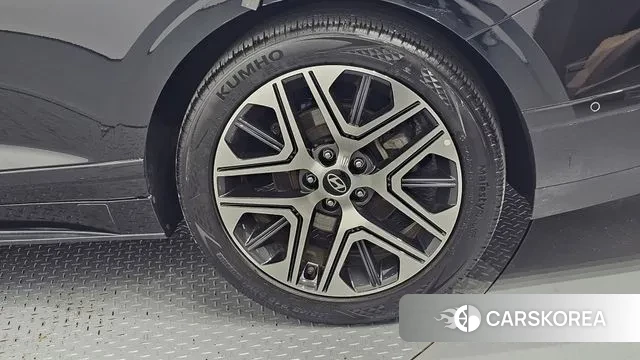 Hyundai Grandeur Hybrid (GN7) id 3015981 из Кореи 15