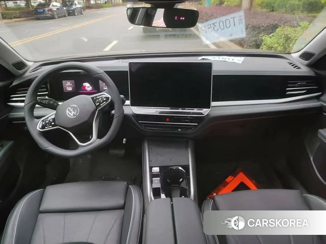 Volkswagen Passat 2026 Черный из Китая, фото 5