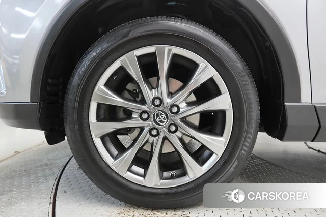 Toyota RAV4 id 3880224 из Кореи 15