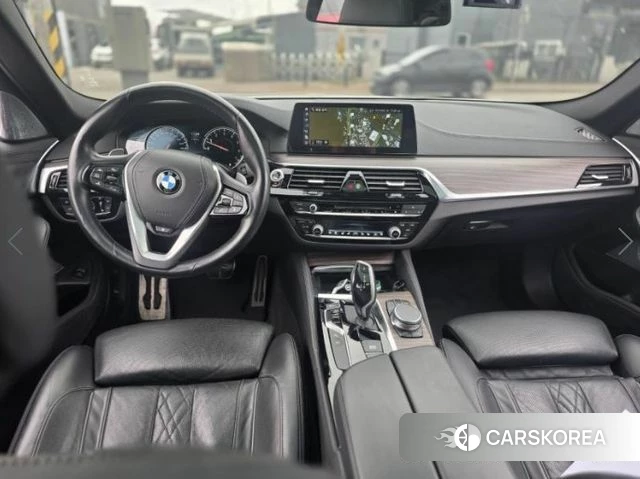 BMW 5 Series (G30) id 3880282 из Кореи 13