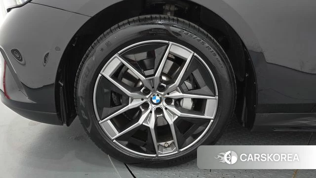 BMW 5 Series (G60) id 4532946 из Кореи 15