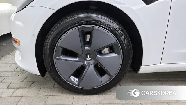 Tesla Model 3 id 3572376 из Кореи 15