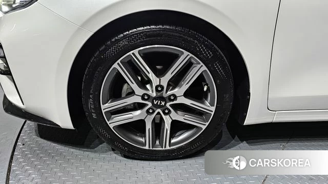 Kia Come New K3 id 4232878 из Кореи 29