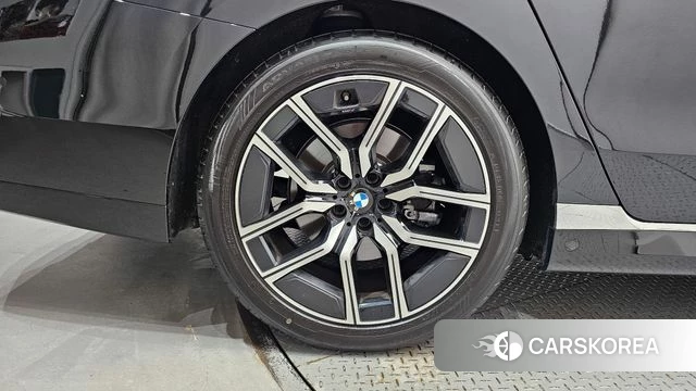 BMW 7 Series (G70) id 4669732 из Кореи 27
