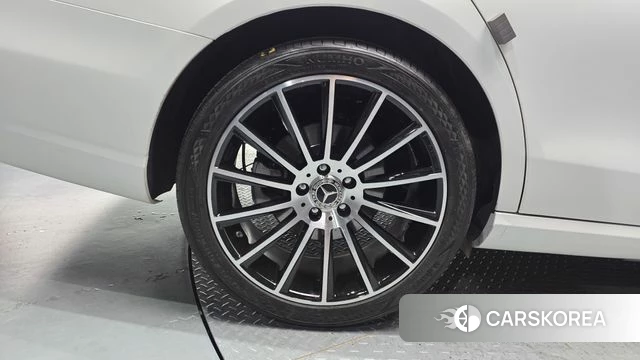 Mercedes-Benz E-Class W213 id 4519134 из Кореи 29
