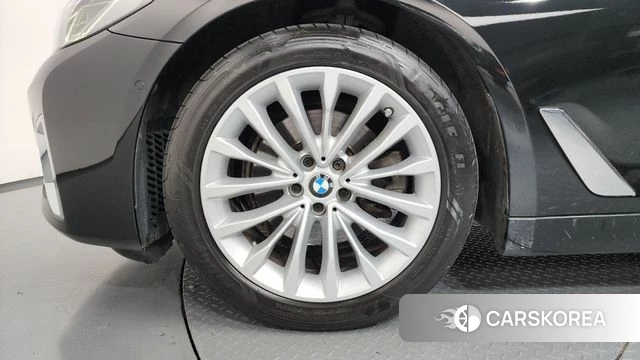 BMW 5 Series (G30) id 4917437 из Кореи 33