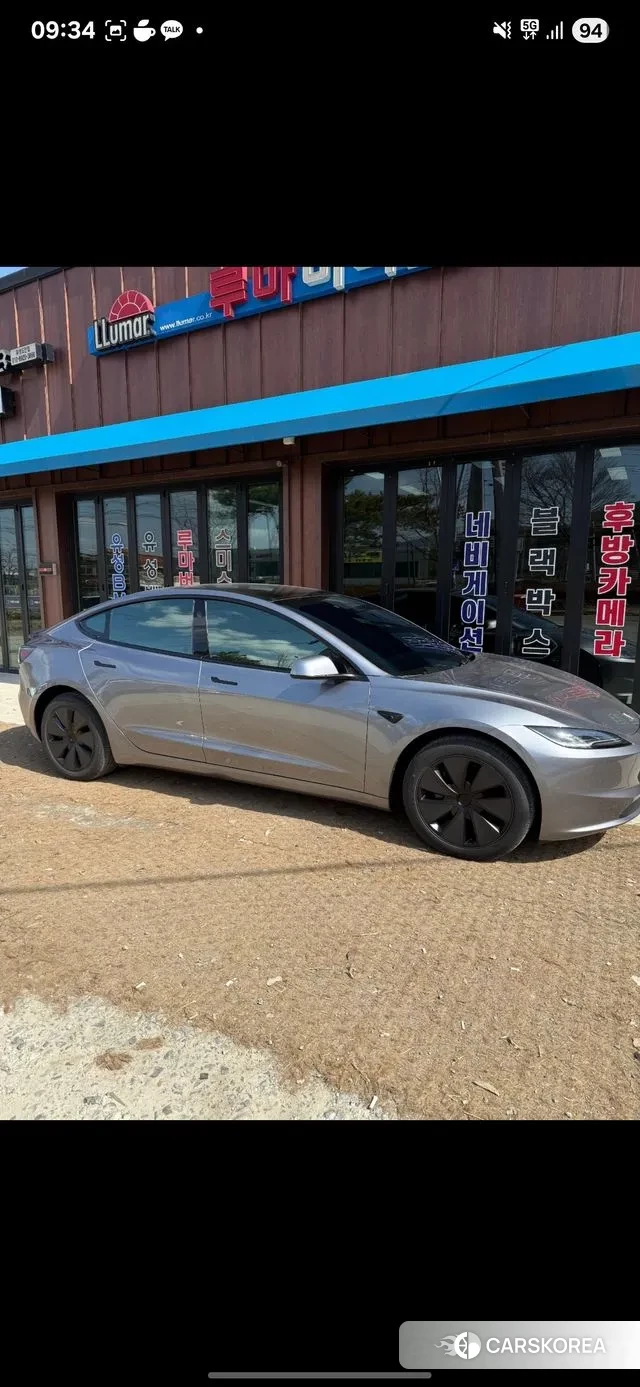 Tesla Model 3 2025 Серебристо-серый из Кореи, фото 5