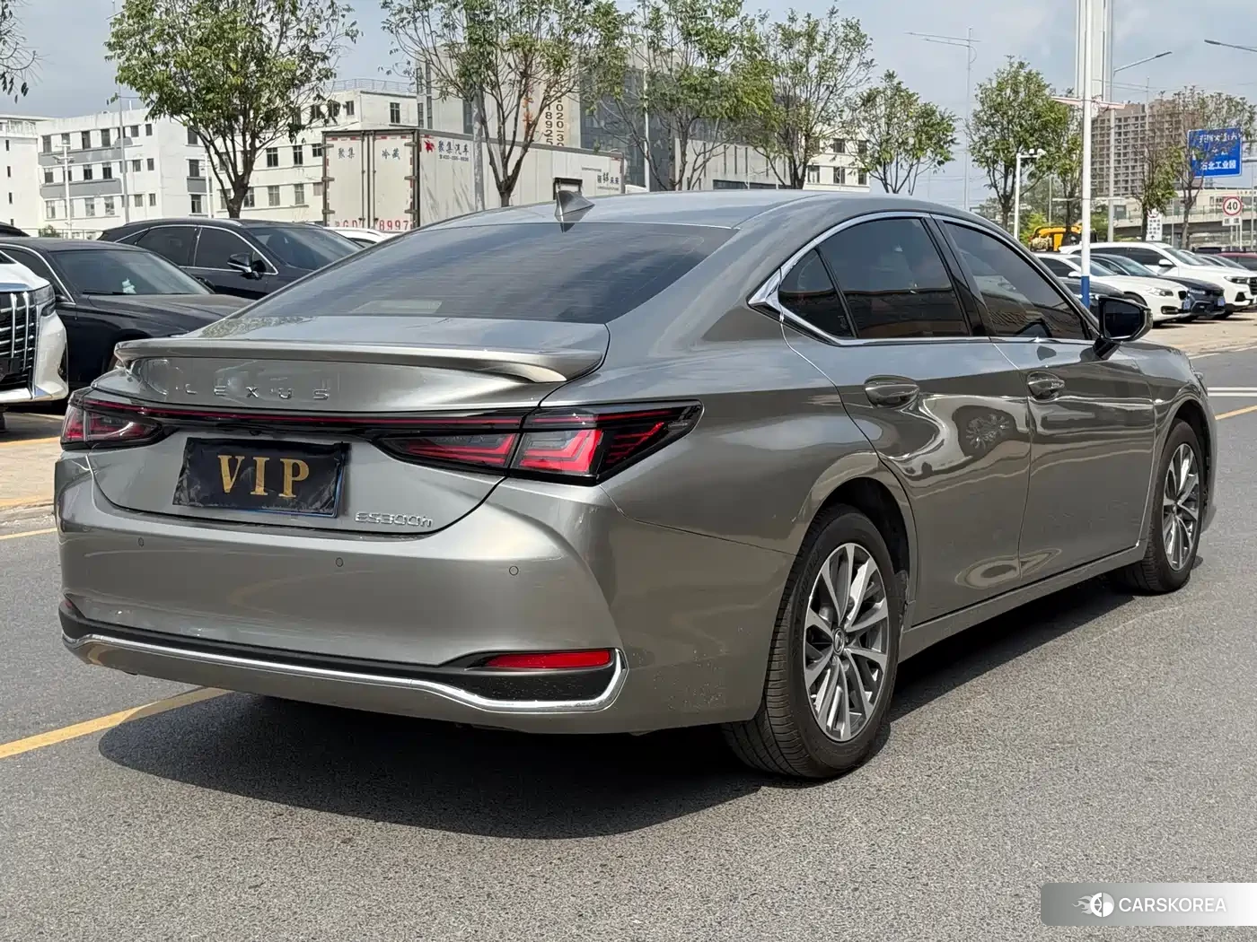 Lexus ES 2025 Champagne/brown из Китая, фото 5