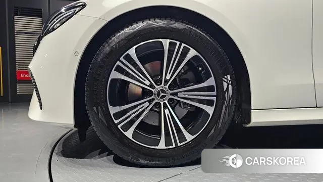 Mercedes-Benz E-Class W214 id 3734010 из Кореи 15