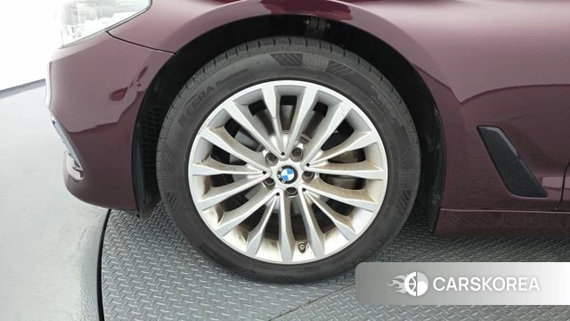 BMW 5 Series (G30) id 4708177 из Кореи 26