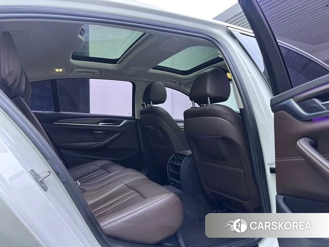 BMW 5 series id 3888949 из Китая 10