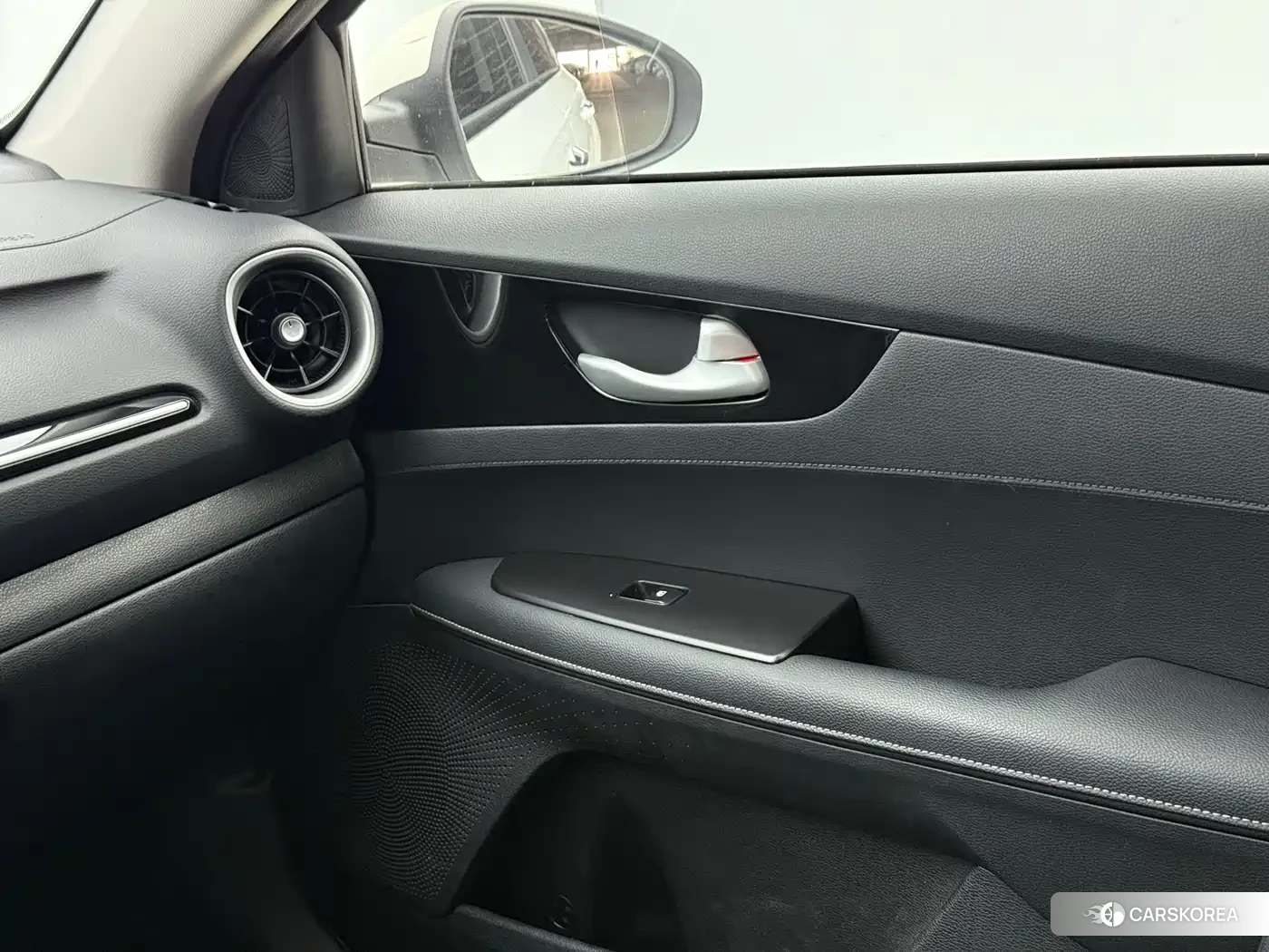 Kia K3 id 4628470 из Китая 17