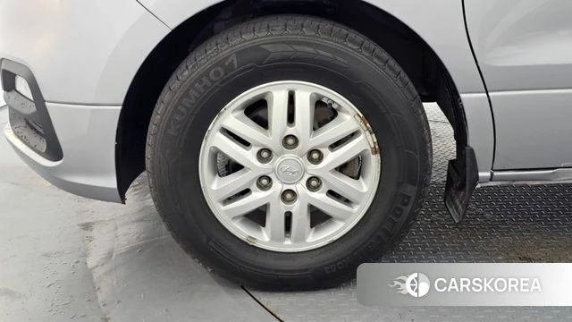 Hyundai The New Grand Starex id 4232998 из Кореи 15