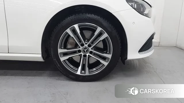 Mercedes-Benz E-Class W213 id 3771227 из Кореи 12