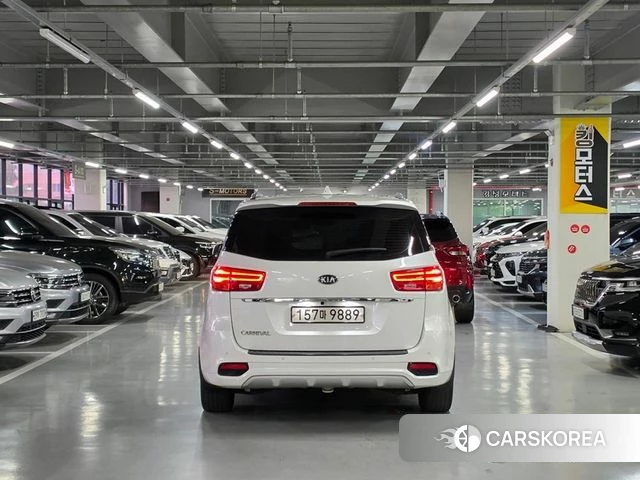 Kia The New Carnival id 4490770 из Кореи 15