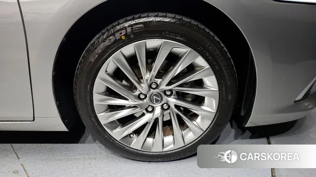 Lexus ES300h 7th generation id 3747255 из Кореи 15