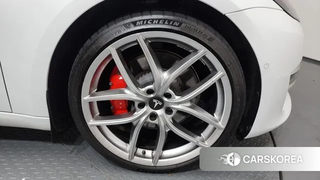 Tesla Model 3 id 3587735 из Кореи 15